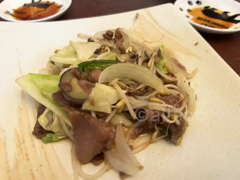 ふくよかぁ～で注文した牛肉と野菜炒め