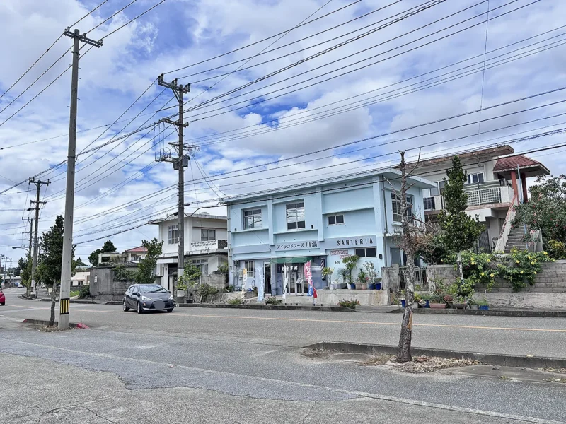 宮古島のかわみつ食堂（旧アイランドフーズ川満）の店舗外観